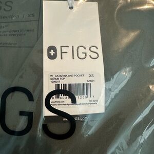 Moss Catarina Figs Scrub Top